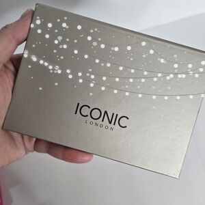 Iconic London Makeup Palette